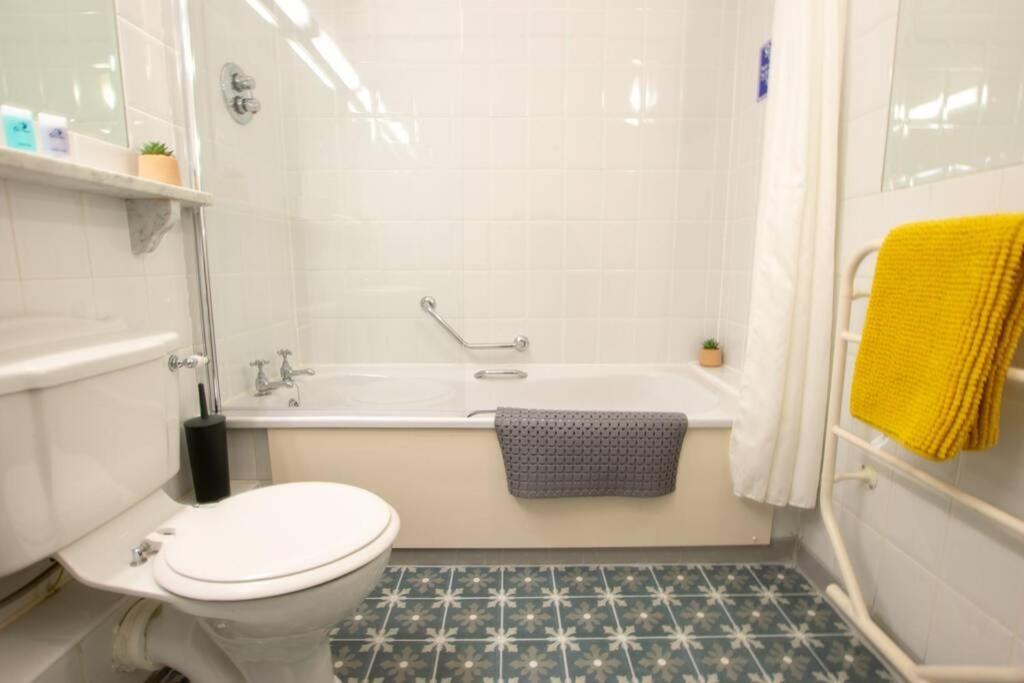 310 - The Carrowbeg At The Harbour Mills By Shortstays ويستبورت المظهر الخارجي الصورة